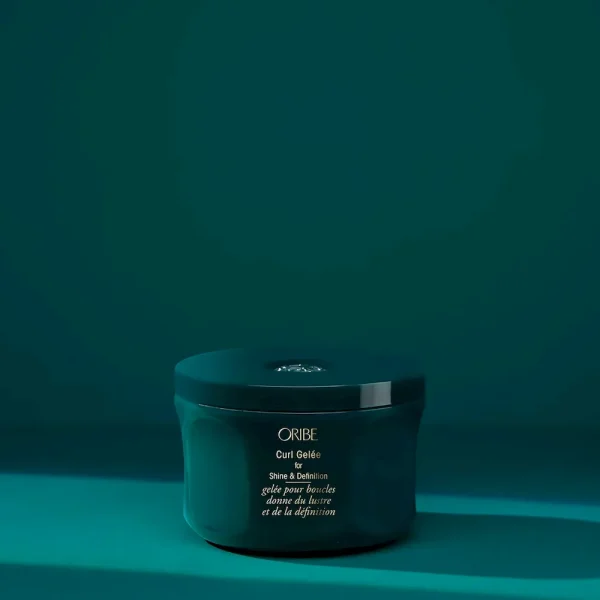 Curl Gele?e for Shine & Definition