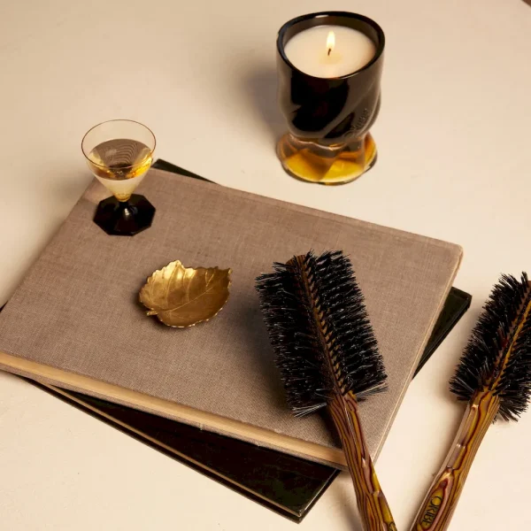 Italian Resin Medium Round Brush - Image 3