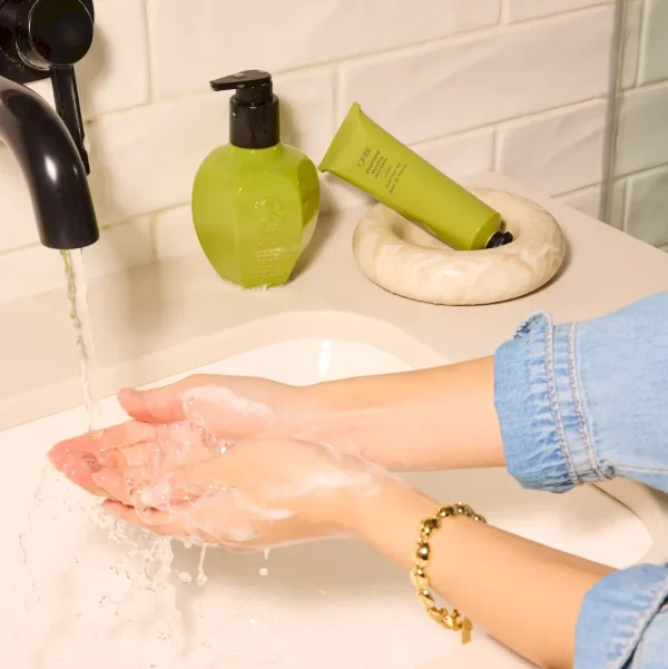 Desertland Revitalizing Hand Wash - Image 3